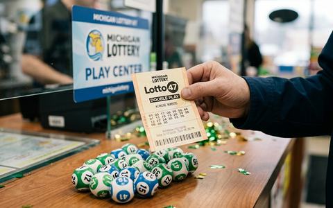 Oakland County player claims $1.5 million Lotto 47 Double Play jackpot